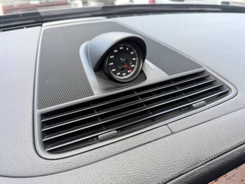 2017 Porsche Panamera 4S