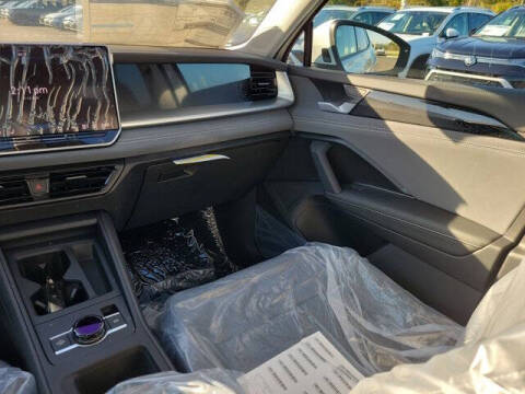 2025 Volkswagen Tiguan SE