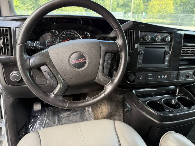 2019 GMC Savana 2500