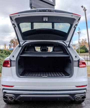 2023 Audi SQ8 4.0T quattro Prestige