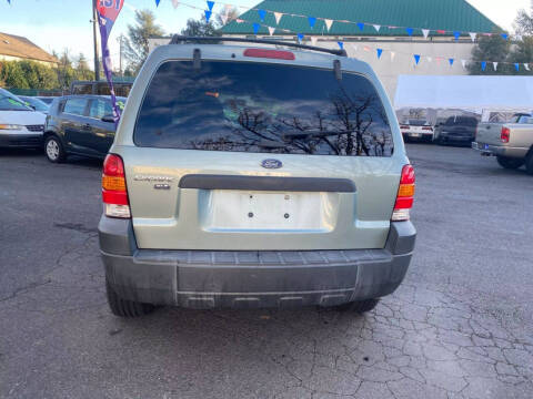 2005 Ford Escape XLT