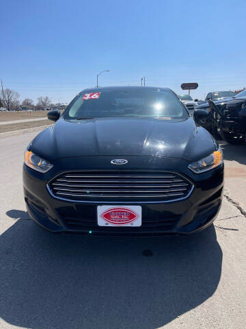 2016 Ford Fusion for sale at UNITED AUTO INC in South Sioux City NE