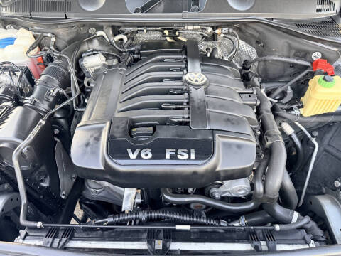 2014 Volkswagen Touareg V6 Sport