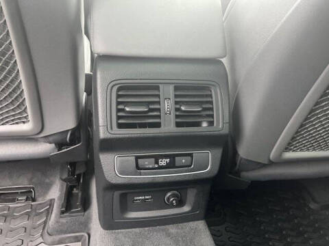 2022 Audi SQ5 3.0T quattro Premium Plus