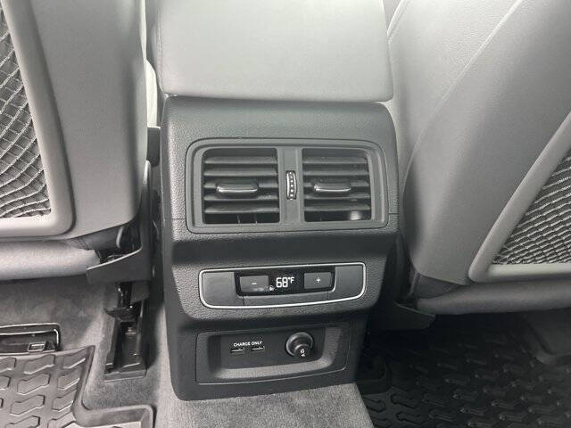 2022 Audi SQ5 3.0T quattro Premium Plus