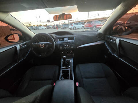 2013 Mazda MAZDA3 i SV