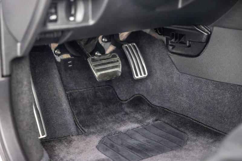 2014 Nissan GT-R Premium