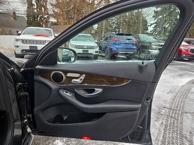 2017 Mercedes-Benz C-Class