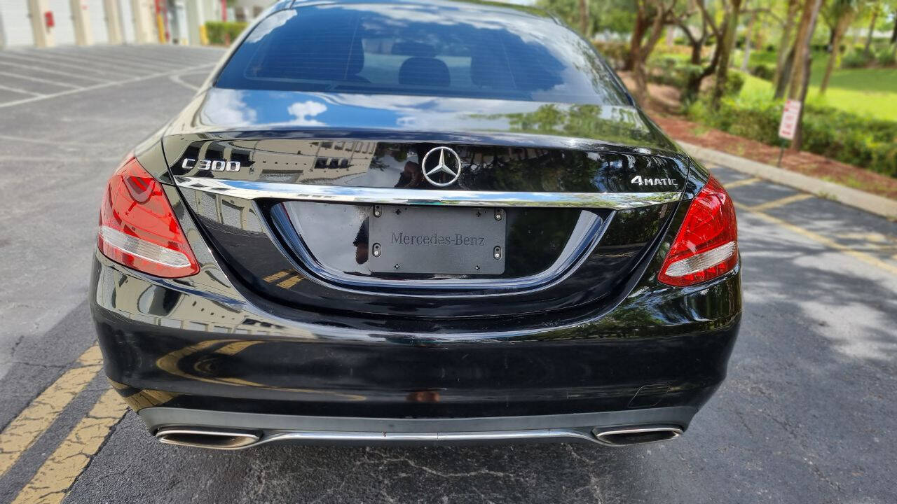 2015 Mercedes-Benz C-Class  - $15,999