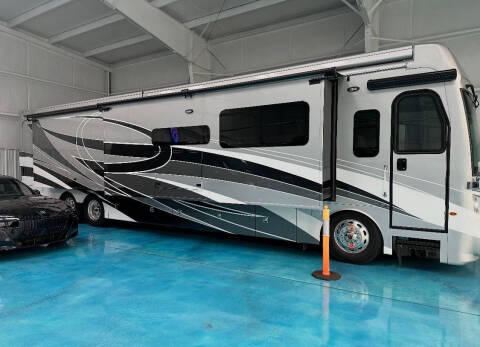 2021 Freightliner XCM Chassis
