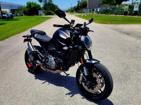 2025 Ducati Monster