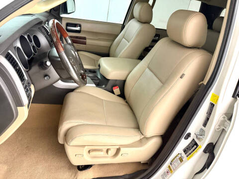 2011 Toyota Sequoia Platinum