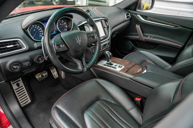 2016 Maserati Ghibli 8