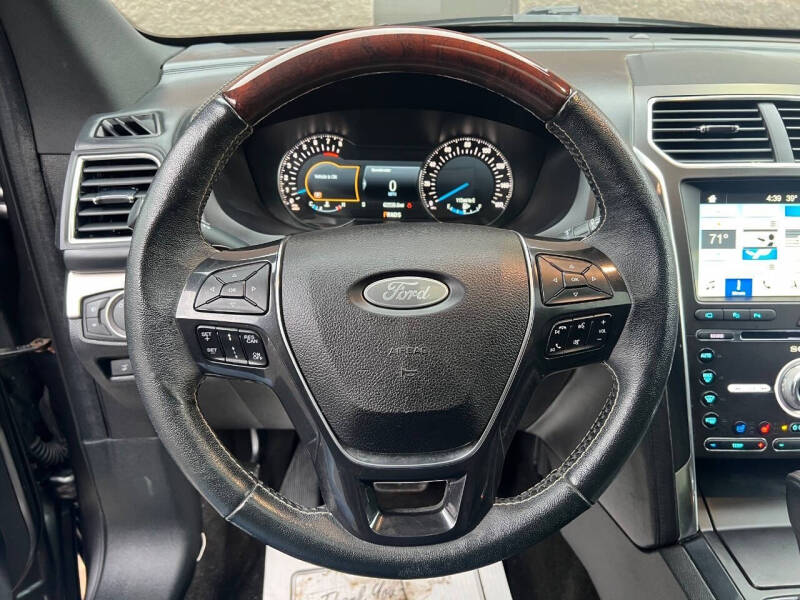2018 Ford Explorer Platinum