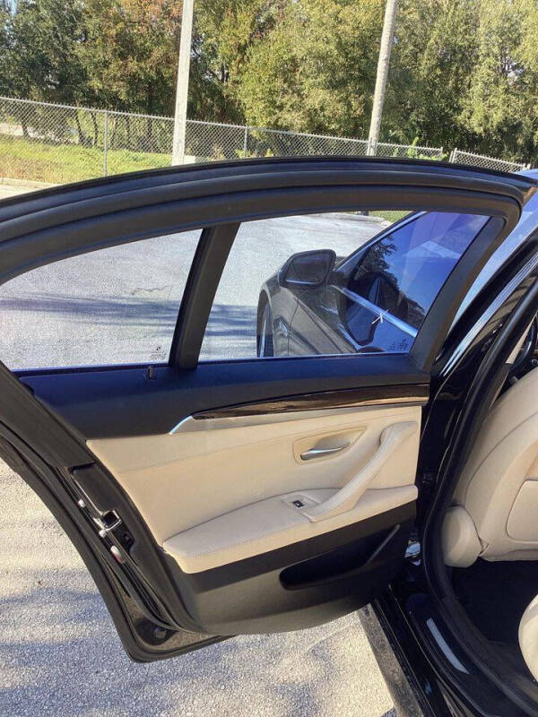 2016 BMW 5 Series 528i