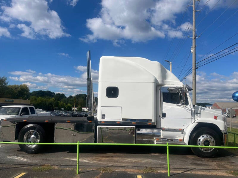 2001 Freightliner FL70