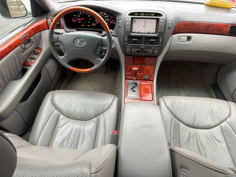 2003 Lexus LS 430