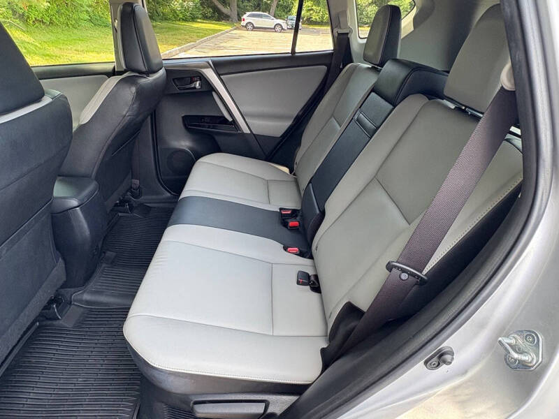 2016 Toyota RAV4 Hybrid Limited