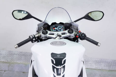 2022 Ducati Panigale V2