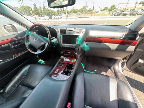 2007 Lexus LS 460