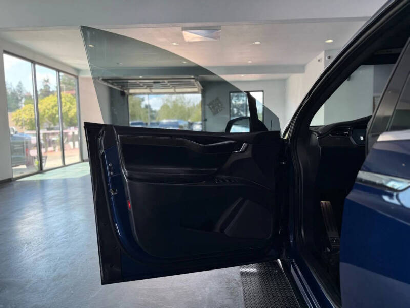 2017 Tesla Model X