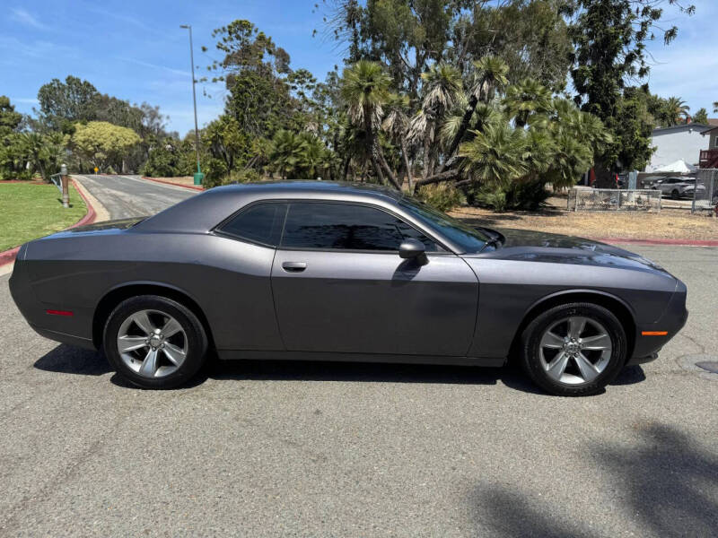2015 Dodge Challenger SXT