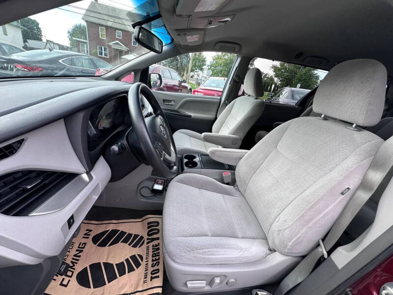 2015 Toyota Sienna