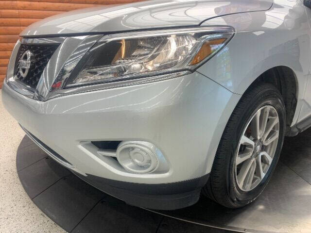2016 Nissan Pathfinder SL