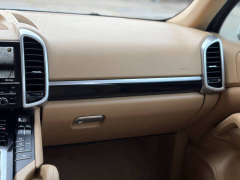 2012 Porsche Cayenne