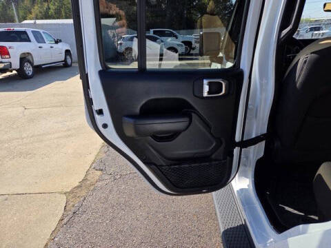 2023 Jeep Gladiator Sport S