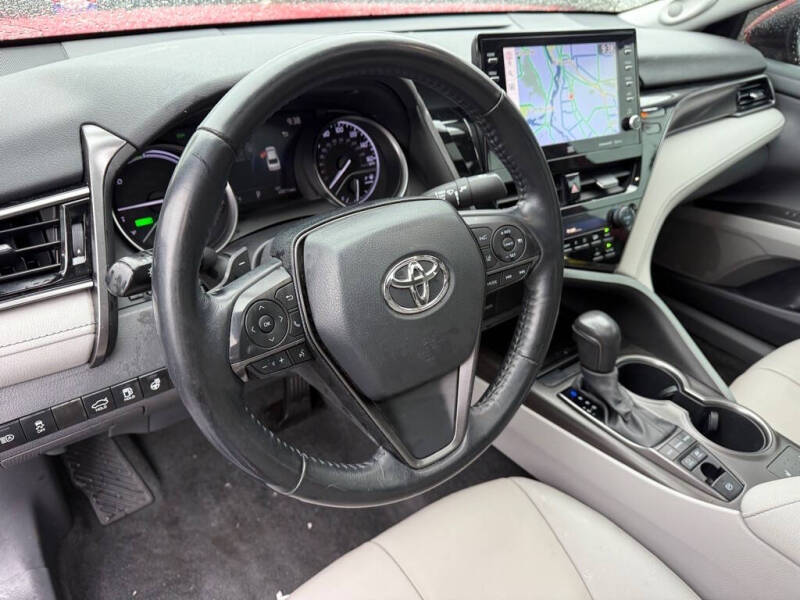 2021 Toyota Camry Hybrid XSE