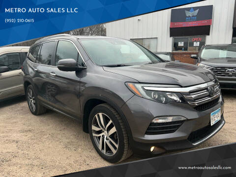 2017 Honda Pilot for sale at METRO AUTO SALES LLC in Lino Lakes MN