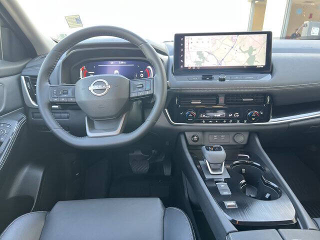 2025 Nissan Rogue SL