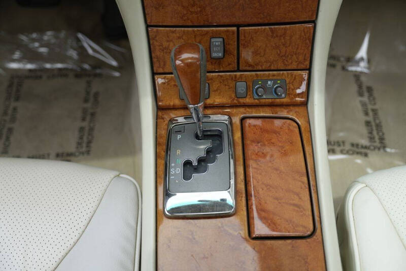 2005 Lexus LS 430