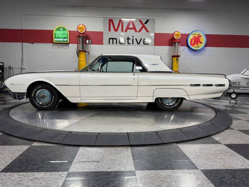 1962 Ford Thunderbird