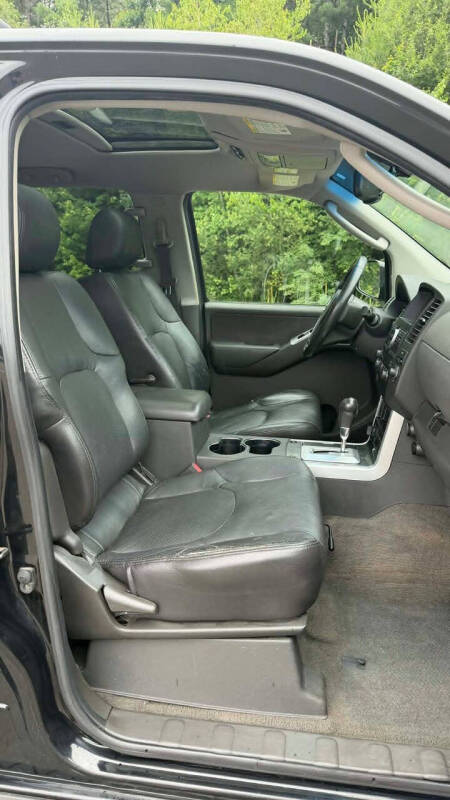 2008 Nissan Pathfinder LE