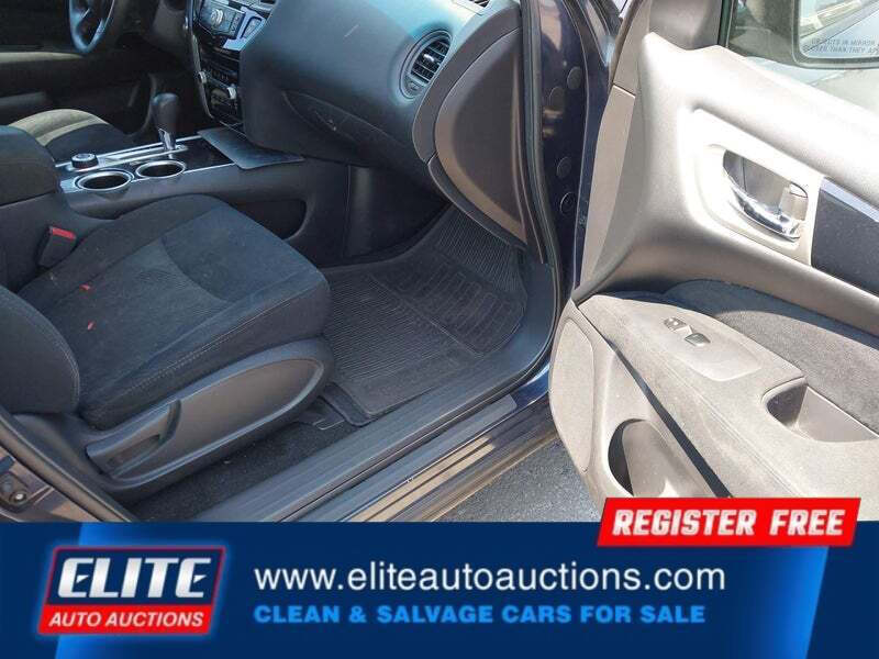 2016 Nissan Pathfinder S