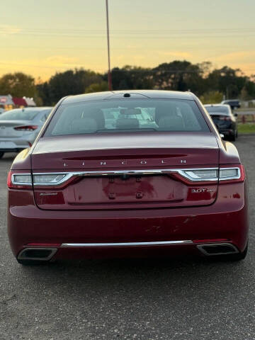 2017 Lincoln Continental Select