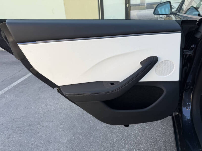 2026 Tesla Model 3 Premium