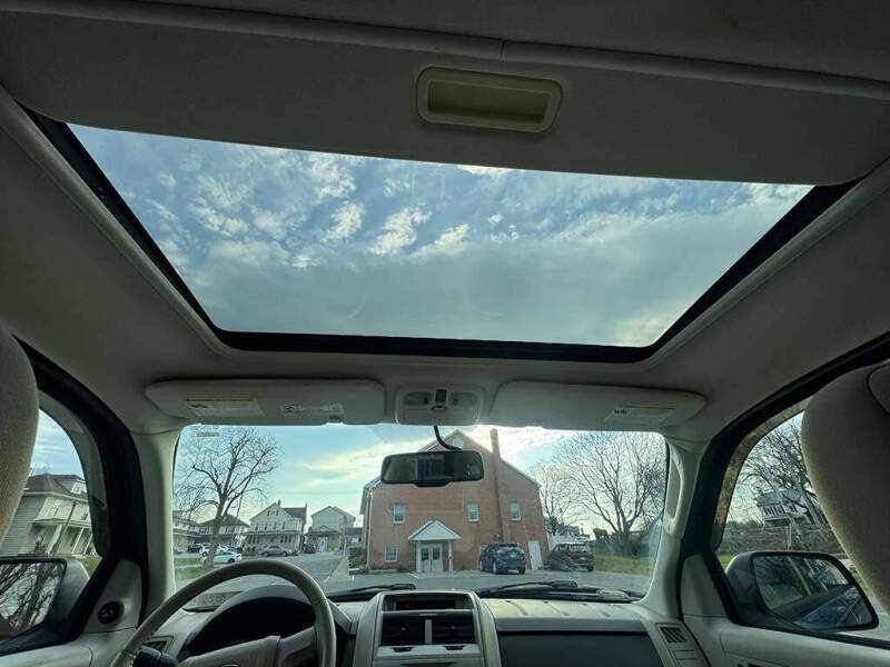 2010 Ford Escape XLT
