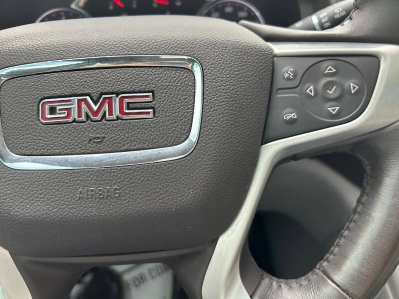 2017 GMC Acadia SLT-1