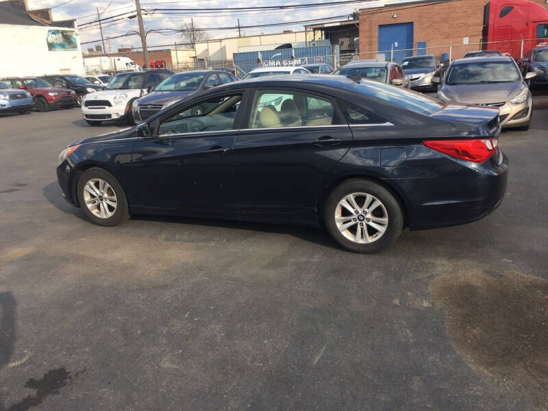 2013 Hyundai Sonata GLS photo 10