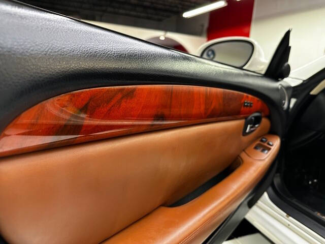 2004 Lexus SC 430