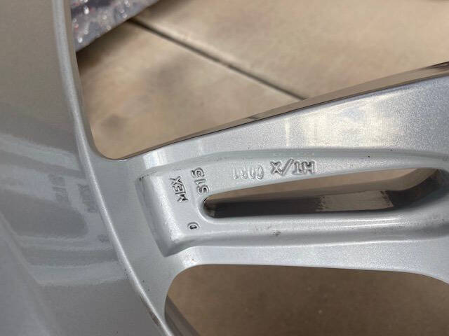 2014 Dodge Challenger SRT8 Core