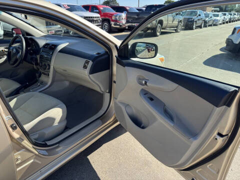 2011 Toyota Corolla LE