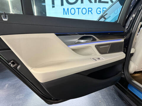 2022 BMW 7 Series 740i