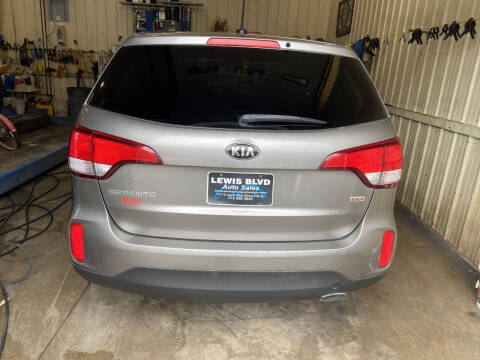 2015 Kia Sorento LX