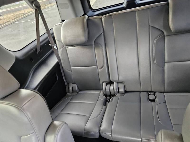 2016 Chevrolet Suburban LT