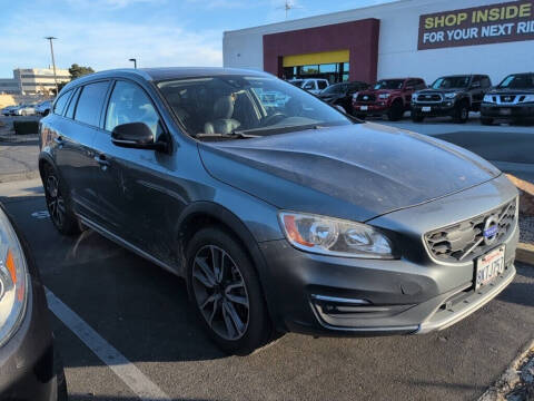 2018 Volvo V60 Cross Country