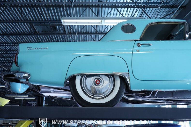 1956 Ford Thunderbird